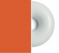 Farben: innen: arancio glänzend | außen weiß matt