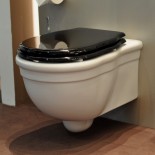 Hidra | klassisches Wand-WC Ellade | weiß | WC-Sitz schwarz